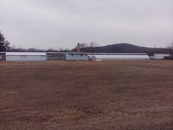 3rd image of 103 Greenhouse Rd