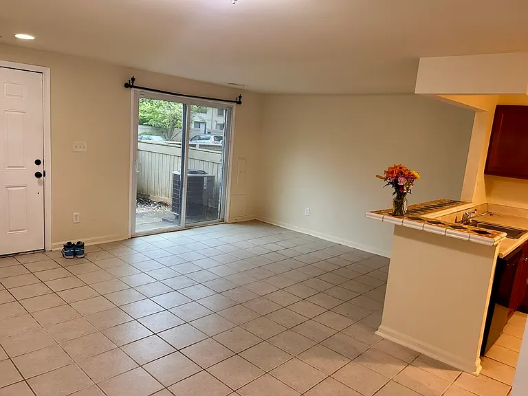 9206 Chadburn Pl — Photo 5