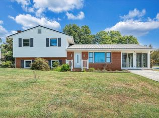5605 Oakland Blvd, Roanoke, VA 24019