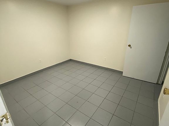 3rd image of 2523 Barnes Ave APT 1A