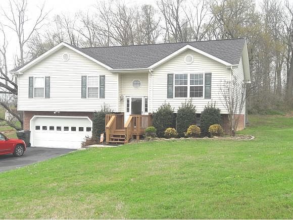 1st image of 1135 Martins Glen Ln