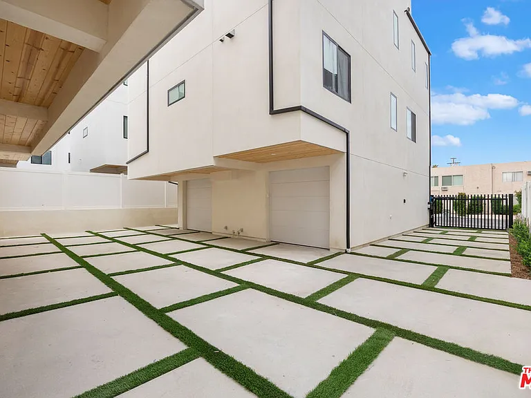 5317 Ben Ave — Photo 20