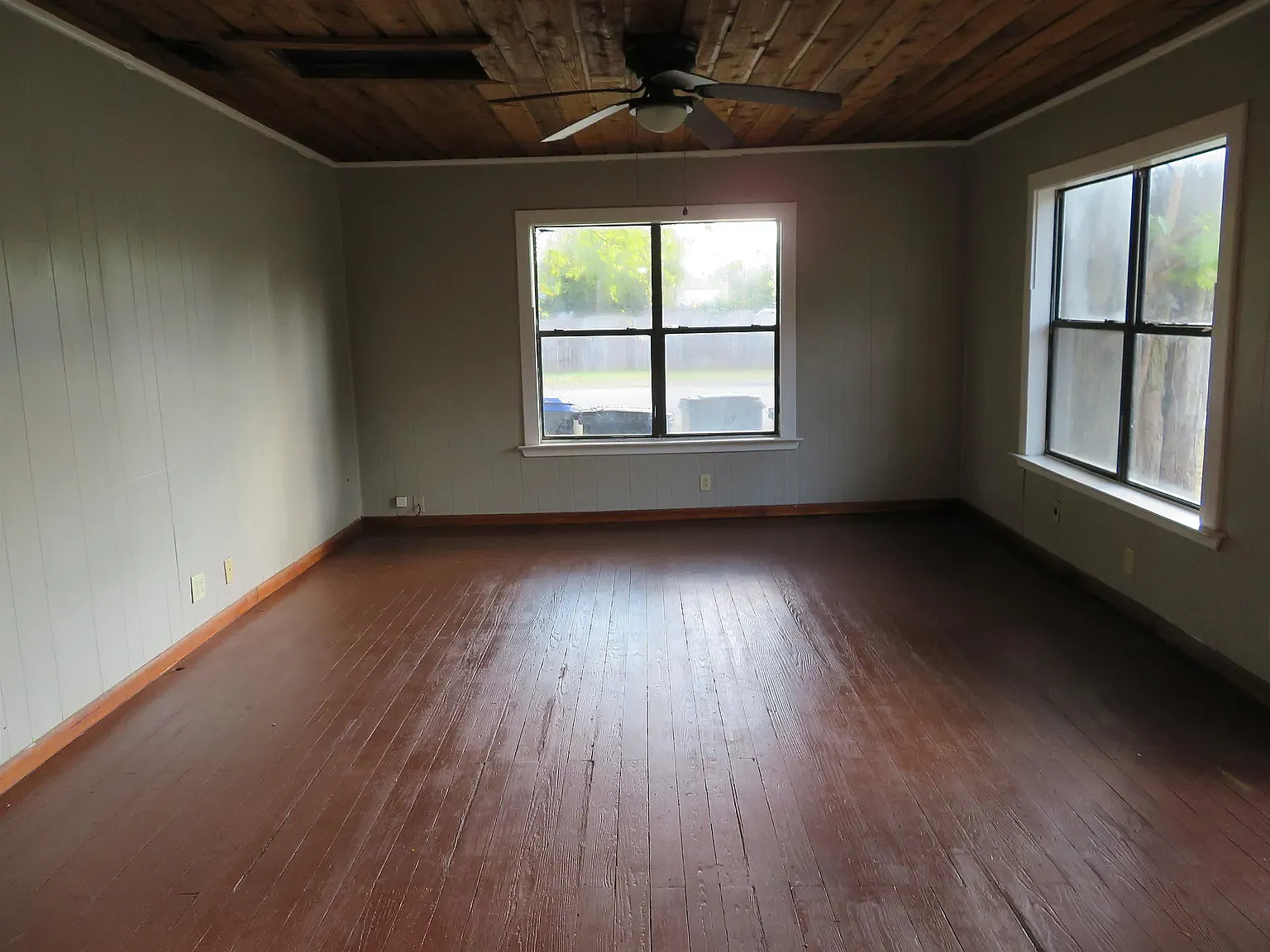 4 bed, 1168 sqft, $1,700 — Photo 2