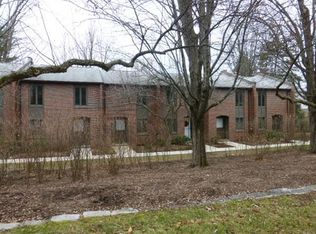 3 Webster Ct, Amherst, MA 01002