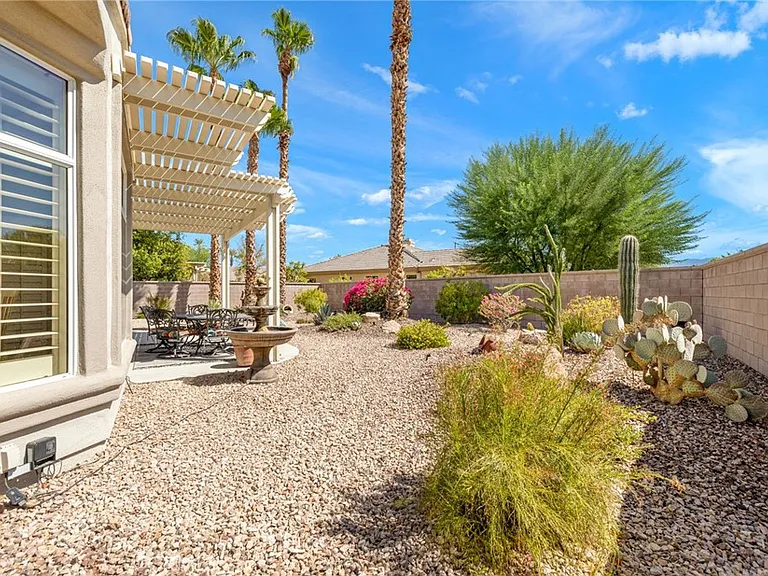 35241 Rosemont Dr — Photo 40
