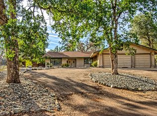 21952 Sagebrush Trl, Redding, CA 96003