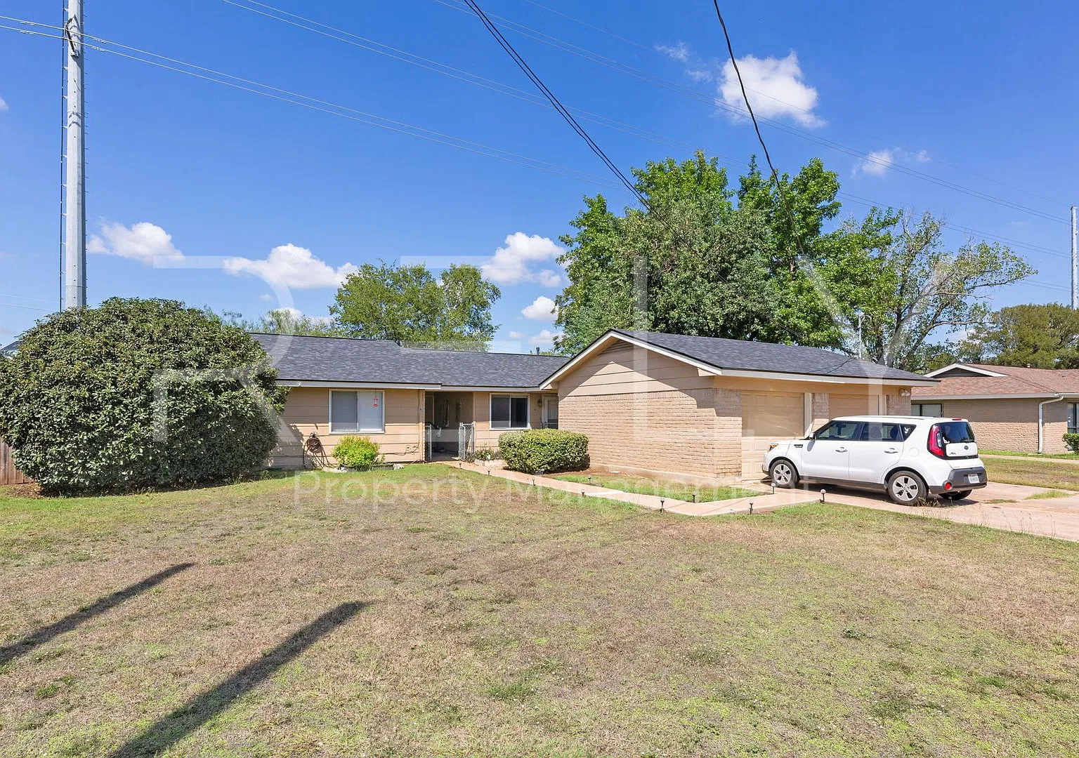 PM2-GT409 E Janis Dr — Photo 1