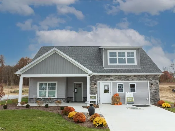 4451 Dogwood Ct, North Canton, OH 44720