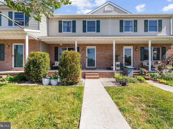 25 Pioneer Ln, Gettysburg, PA 17325