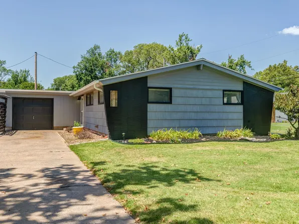 133 Georgia Ave, Salina, KS 67401