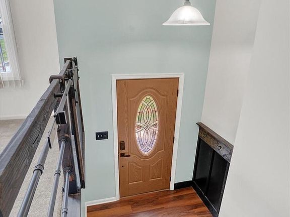 2nd image of 11 Dogwood Ln