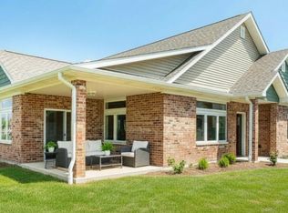 437 Stearn Dr #437, Genoa, IL 60135