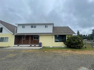 960 H St, Forks, WA 98331