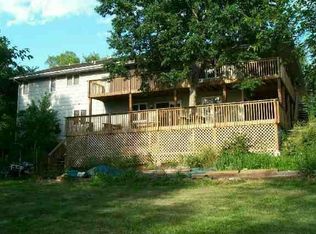 833 E 1259th Rd, Lawrence, KS 66047