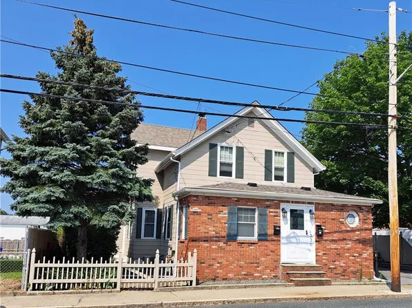 330 High St, Cumberland, RI 02864