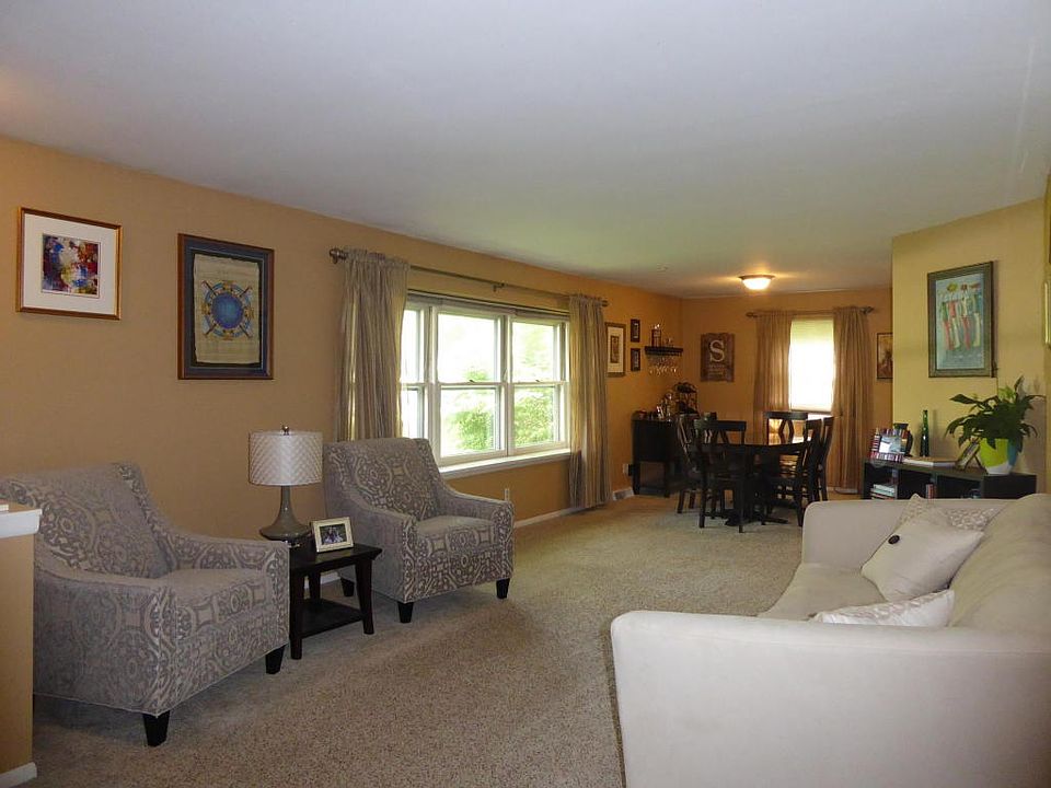 2nd image of 4315 Imperial Dr