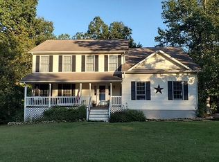 5897 Moore Rd, Marshall, VA 20115