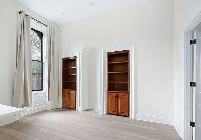 1913 Wallace St #8 — Photo 4