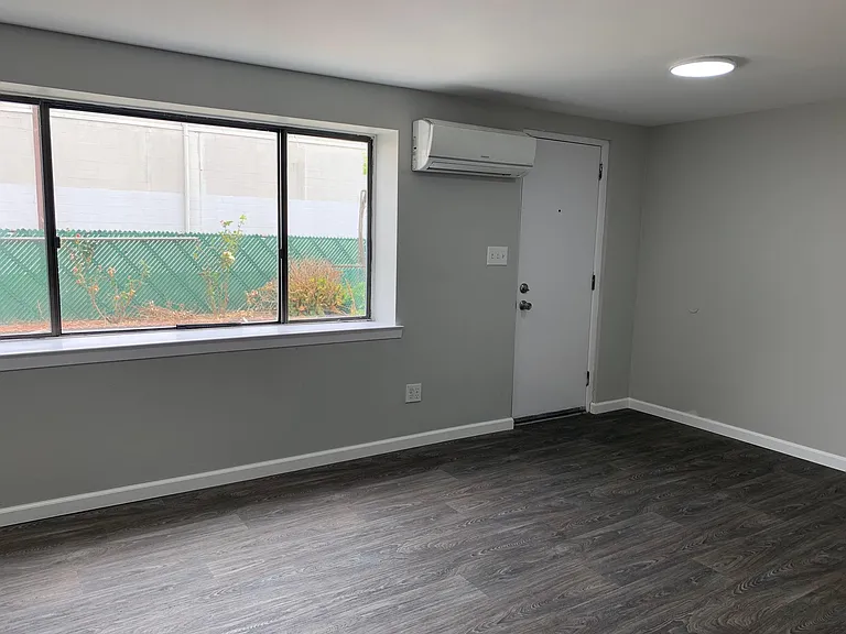 115 Bergen St #1 — Photo 4