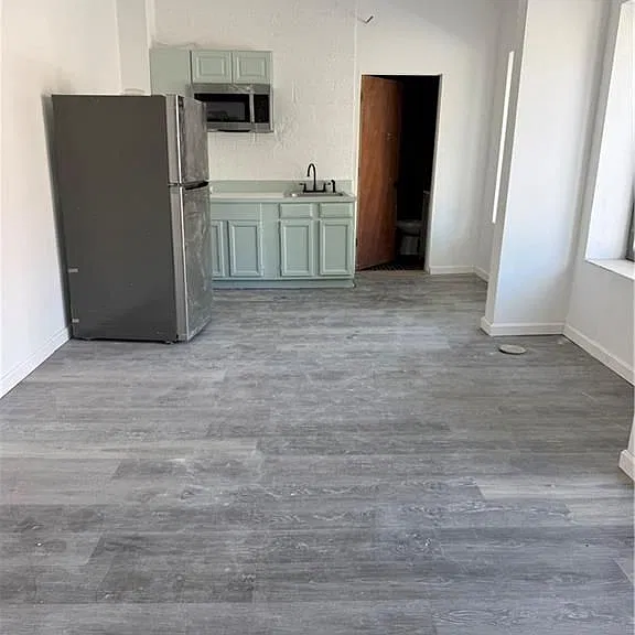 536 Smith St #101 — Photo 2