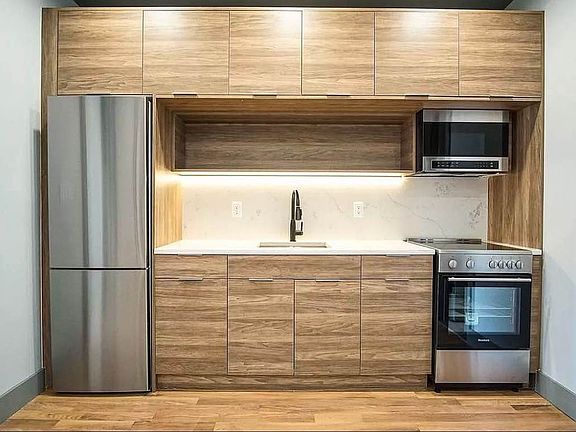 4th image of 2813 Tilden Ave #4F