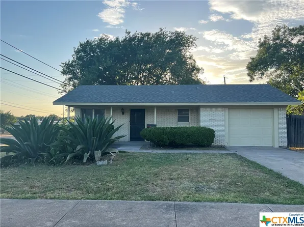 1001 Cedar Dr, Killeen, TX 76543