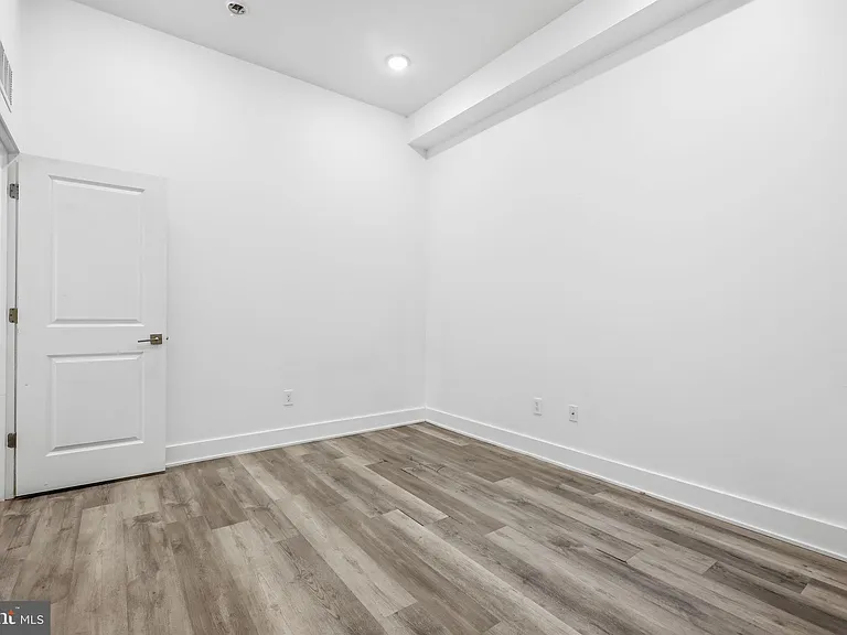 516 W Montgomery Ave #1 — Photo 18