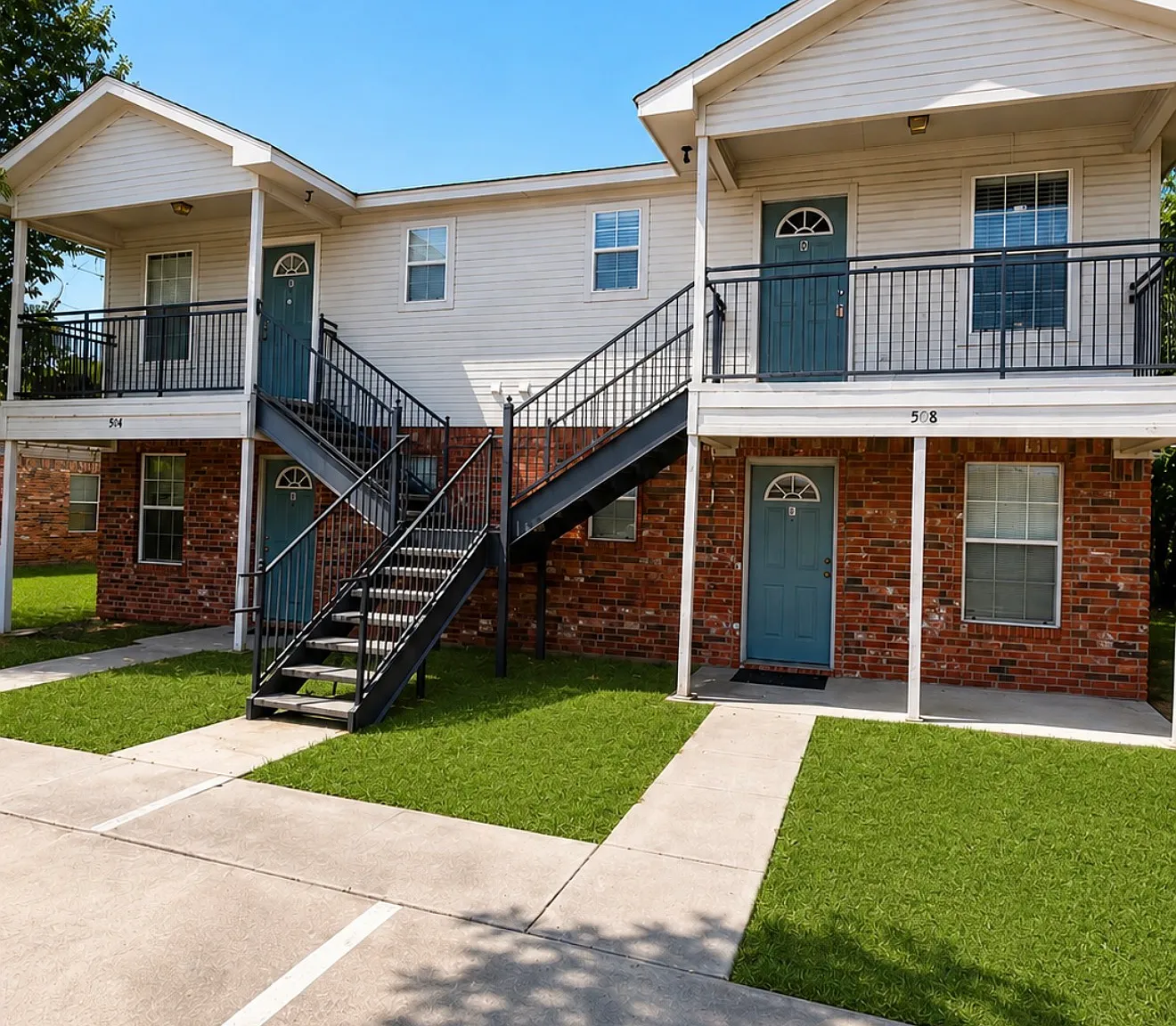 3 bed, 1010 sqft, $1,475 — Photo 1