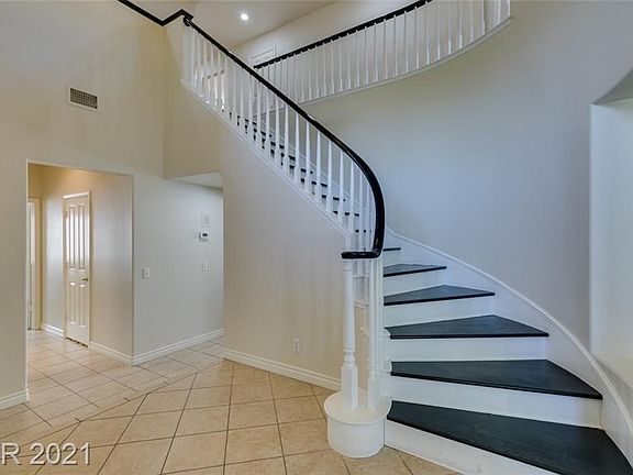 5th image of 8108 Graceville Ave