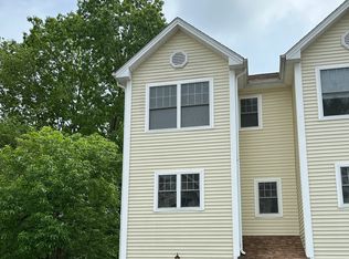 527 W Thames St UNIT 14, Norwich, CT 06360