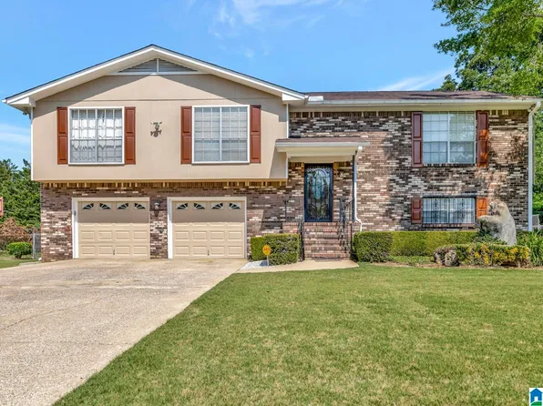 625 Greenbriar Rd, Fairfield, AL 35064