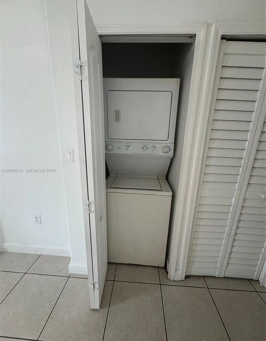 1611 West Ave — Photo 3