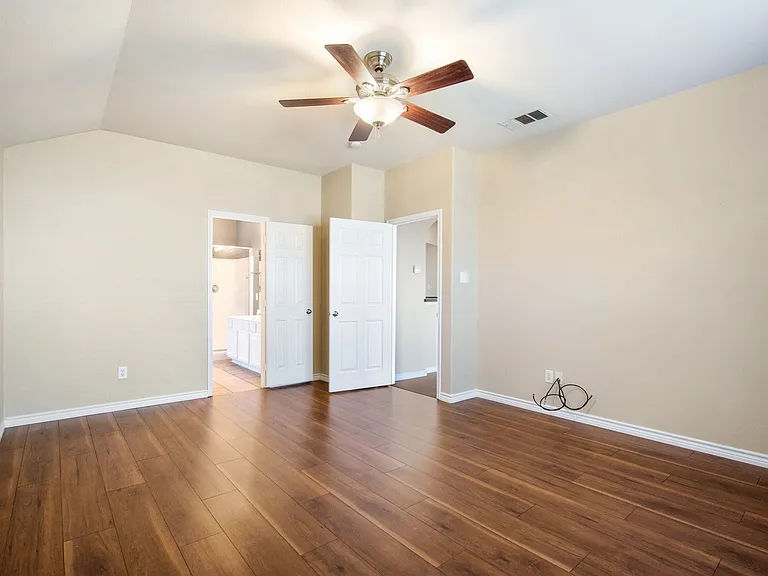 14536 Crystal Lake Dr — Photo 5