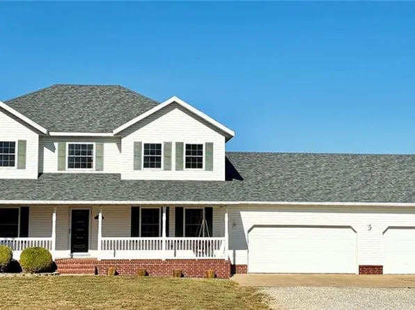 25101 McBride Ln, Lebanon, MO 65536