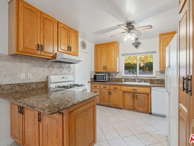 2648 Range Rd — Photo 13