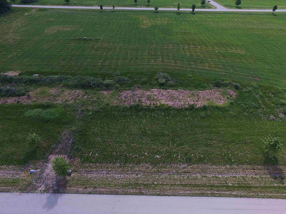 1st image of Blackwater Dr #32