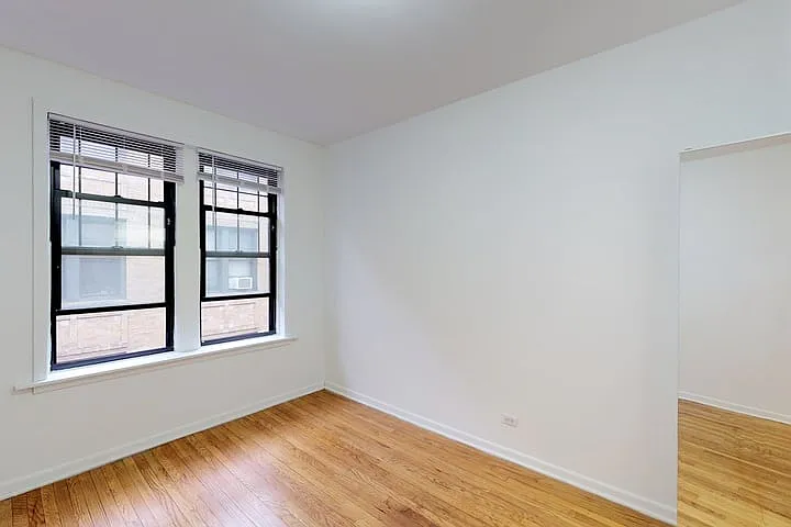 Woodlawn Court — Photo 15
