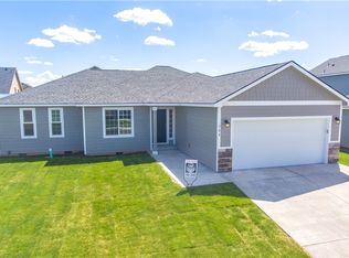 706 8th Ave NE, Ephrata, WA 98823