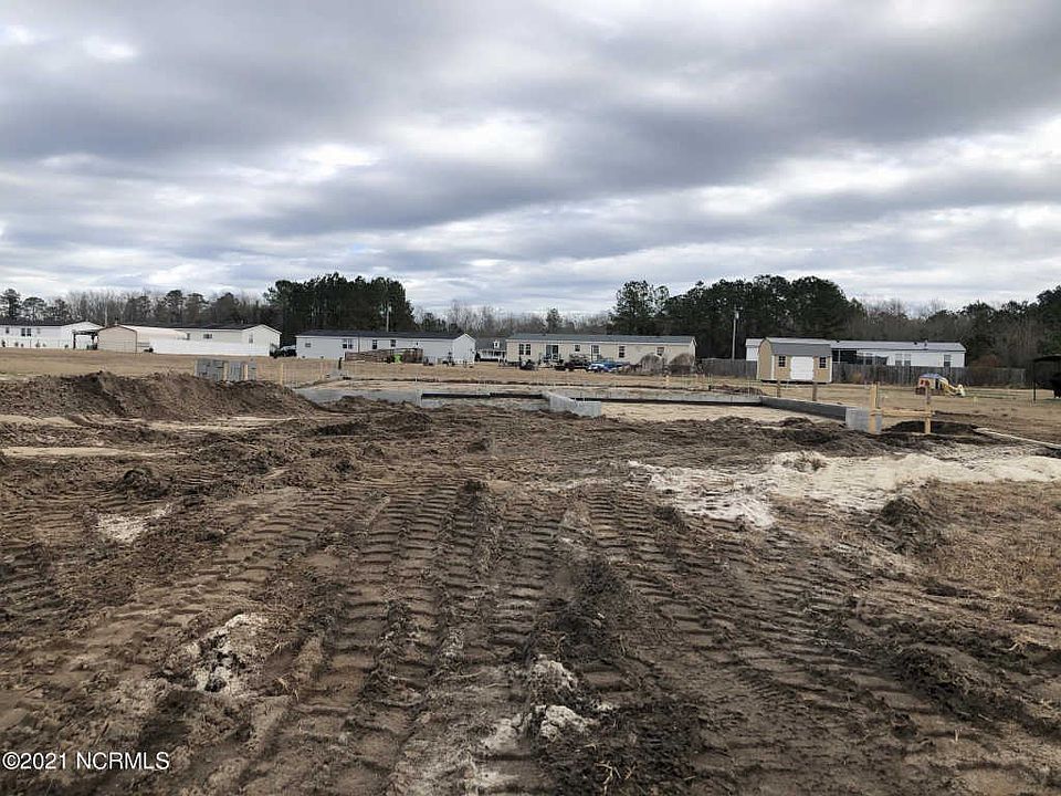 2nd image of 118 Paradise Acres Dr