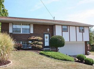 322 E Lubeck Hills Dr, Washington, WV 26181