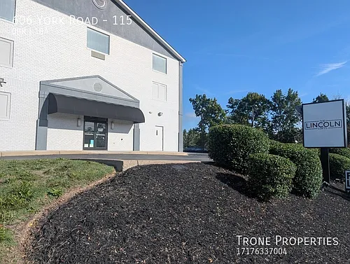 115-606 York St #115 Photo 1