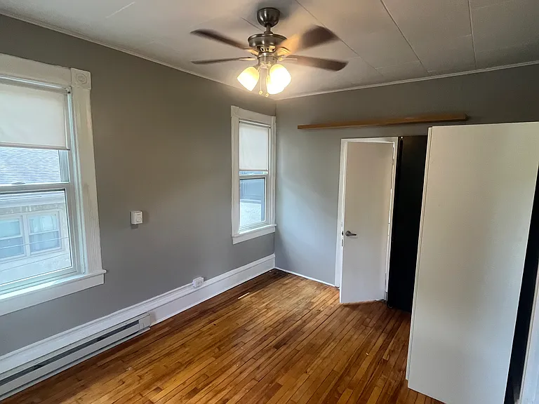 1435 Marshall St NE #3 — Photo 7