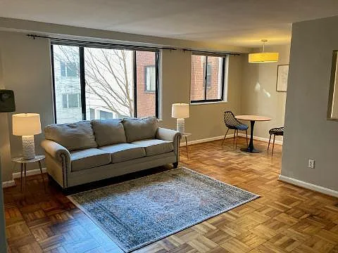 1 bed, 707 sqft, $2,350 — Photo 2