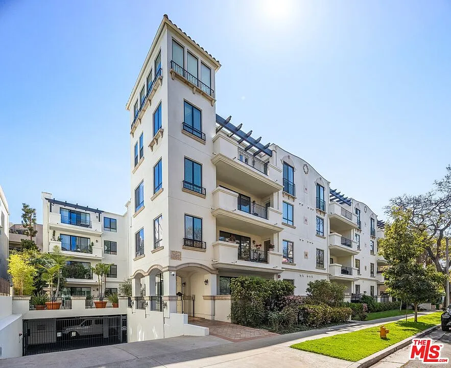 1530 Camden Ave #105