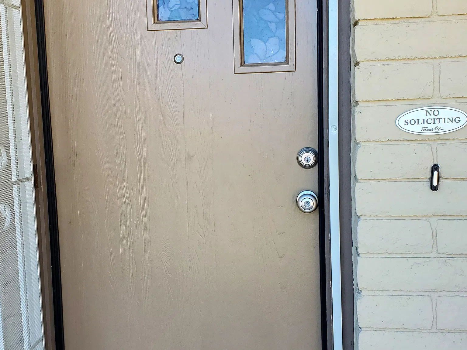 1611 Lindley Dr — Photo 3