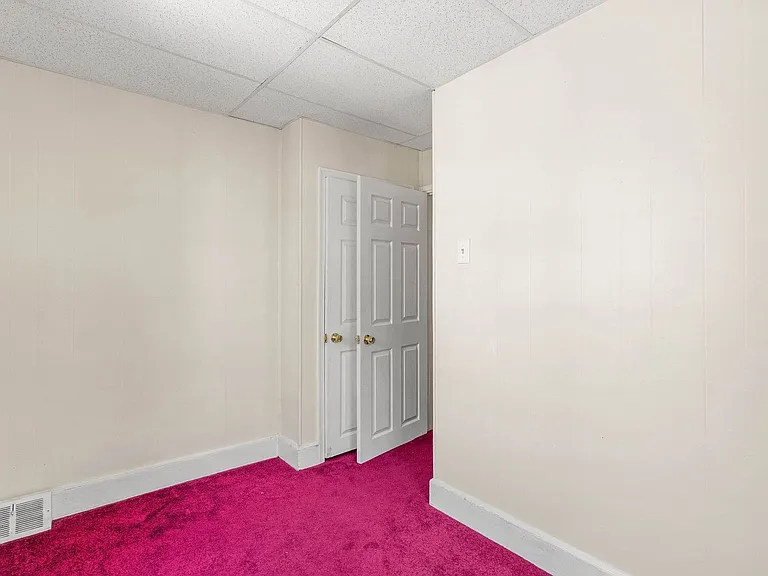 513 Morris St — Photo 17