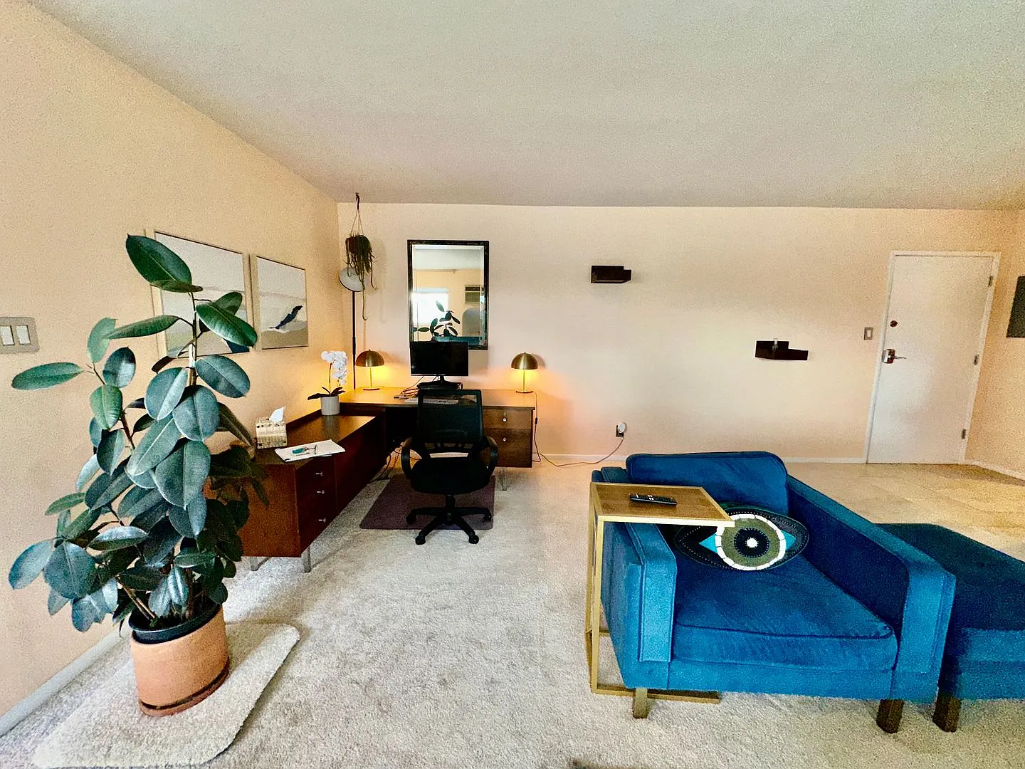 Full Amenities Condo of West Hollywood and Beverly Hills — Photo 2