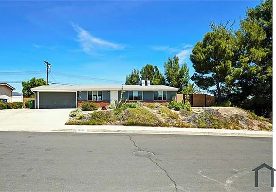 12350 Luna Pl — Photo 3