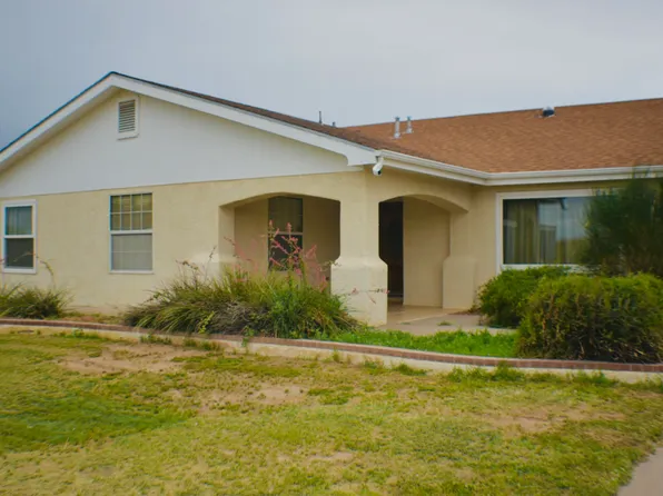 300 Luscombe Ln, Los Lunas, NM 87031