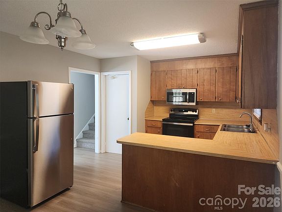 4th image of 150 Autumn Leaf Rd